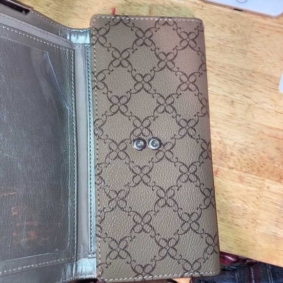 Wallet - Picture 3 of 3